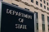 Санкции США против России отложили до понедельника