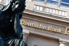 Deutsche Bank конфисковал золото Мадуро