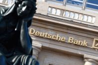 Deutsche Bank конфисковал золото Мадуро