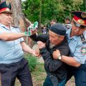 Правозащитники призвали Токаева не подписывать закон о митингах