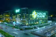 Halyk Bank устанавливает лимиты на снятие денег для юрлиц