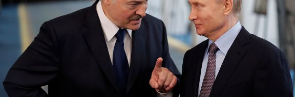 Лукашенко прилетел на встречу с Путиным