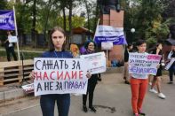 Казахстанцы собирают подписи против законопроекта о бытовом насилии