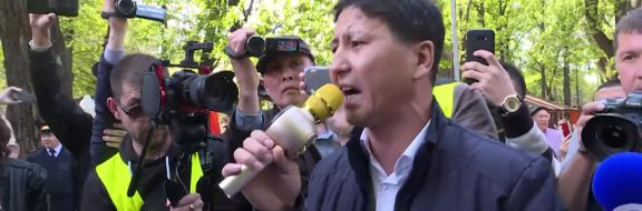 Накануне митинга 31 октября в Алматы пришли с обыском к одному из активистов