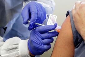 В Европе начнут делать прививки от ковида уже в декабре