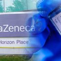 Компания AstraZeneca отстает от графика производства вакцины на два месяца