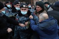 В Ереване задержали 57 человек на акции протеста против Пашиняна