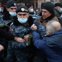 В Ереване задержали 57 человек на акции протеста против Пашиняна