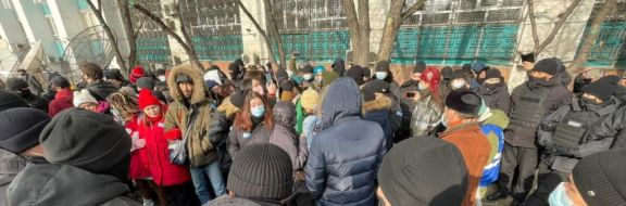 Омбудсмен считает многочасовое удержание митингующих на морозе рекомендацией ОБСЕ