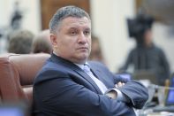 Глава МВД Украины выразил уверенность в том, что страна сможет вернуть Крым и Донбасс