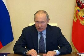 Путин предложил контролировать число детей мигрантов в российских школах