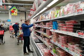 В Казахстане импортные продукты из-за российских санкций дорожают на 30-40%