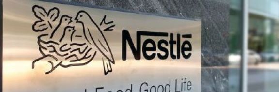 Активисты призвали бойкотировать компанию Nestle, продолжающую деятельность в России