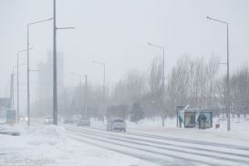 В Казахстане из-за непогоды закрыты свыше сотни участков дорог 