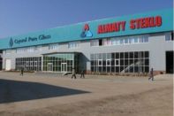 «Almaty steklo» зауытының иесі бизнесінің жартысын Болат Назарбаев тартып алғанын мәлімдеді - БАҚ