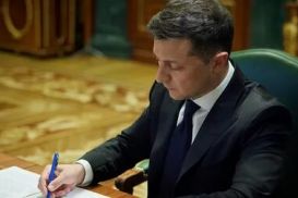 Зеленский подписал закон о десоветизации законодательства Украины